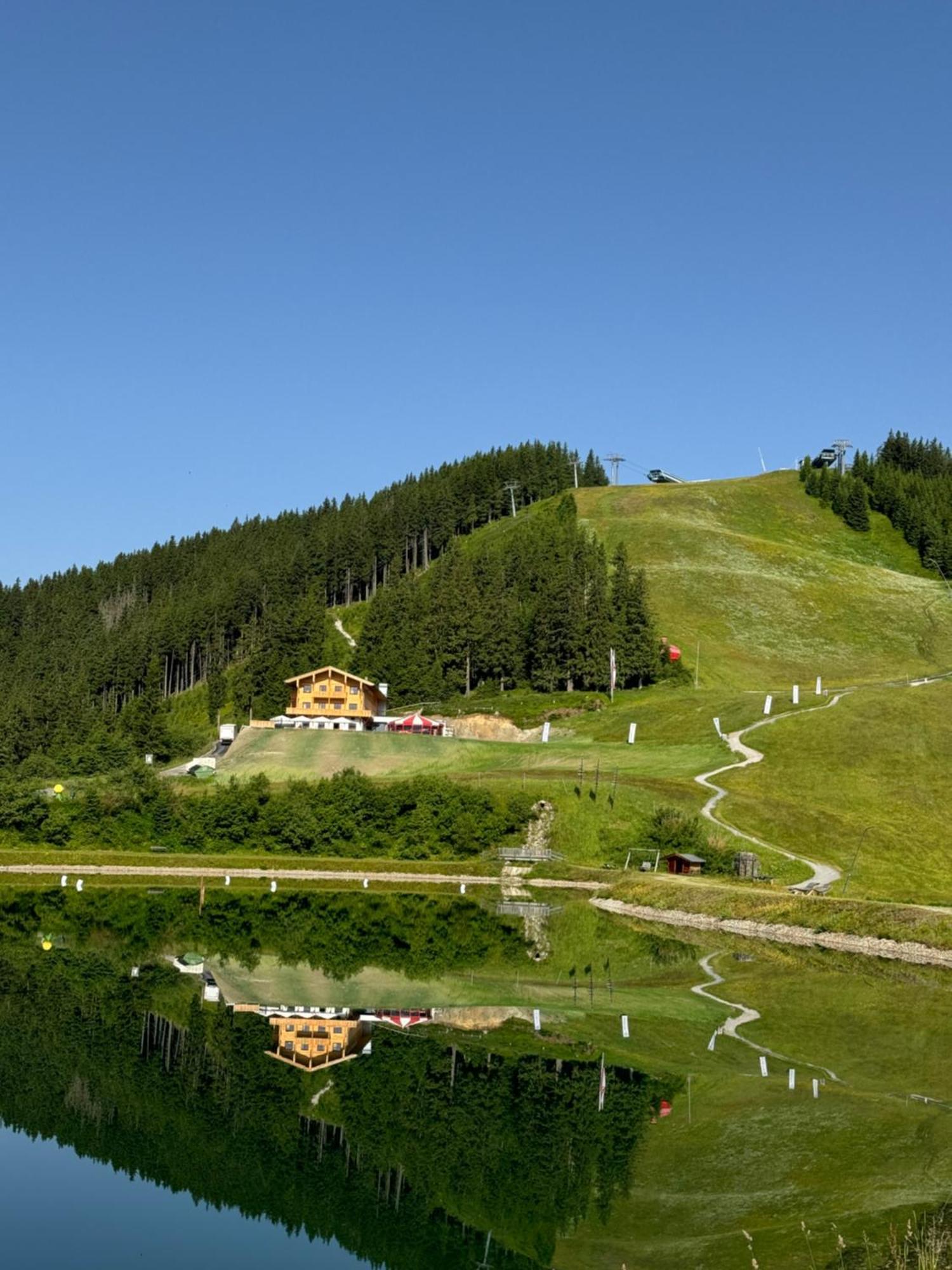 Glockneralm - Exklusiv Erreichbar Mit Skilift Целль-ам-Зеє Екстер'єр фото